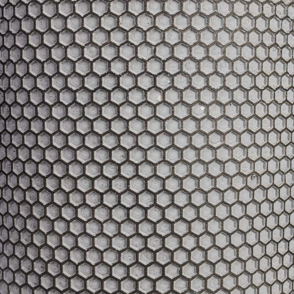 Bernt Plant Pot - Shiny Black 6 Bernt Plant Pot - Shiny Black - Image 4