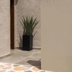 Bouvy Natural Planter - Black 18 Bouvy Natural Planter - Black -Plant Promotion Store Bouvy Natural Planter Black Lifestyle 4