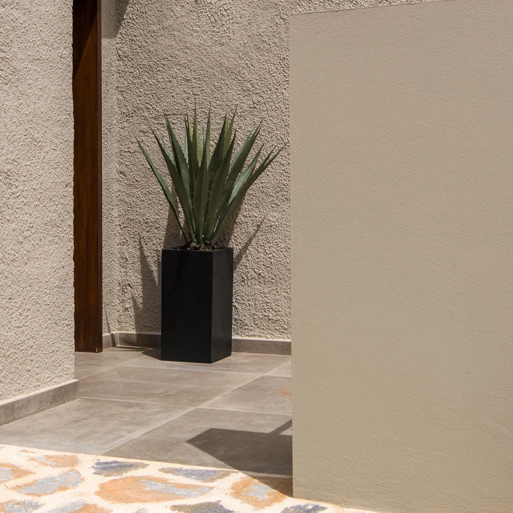 Bouvy Natural Planter - Black 10 Bouvy Natural Planter - Black - Image 8