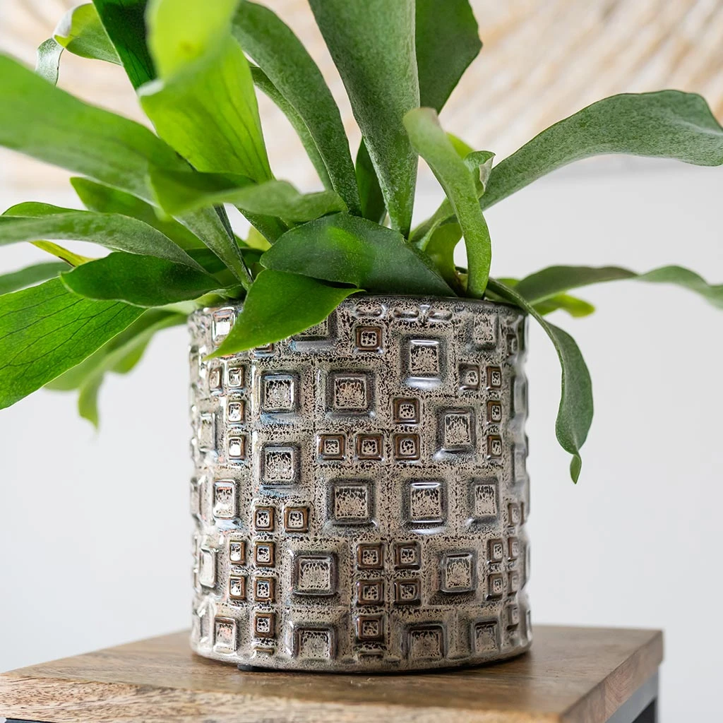 Fiene Plant Pot - Grey 5 Fiene Plant Pot - Grey - Image 3