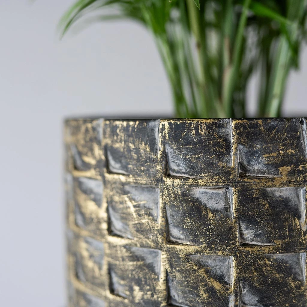 Jim Plant Pot - Earth 4 Jim Plant Pot - Earth - Image 2